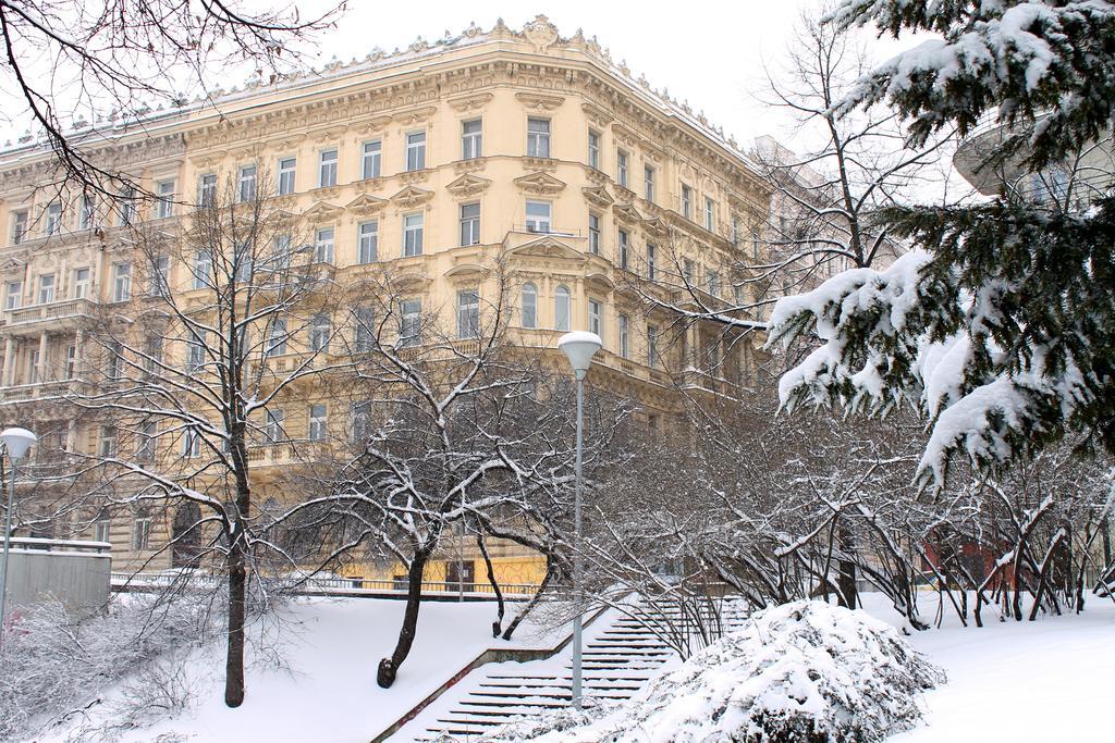 Royal Celakovskeho Sady Apartment Prague